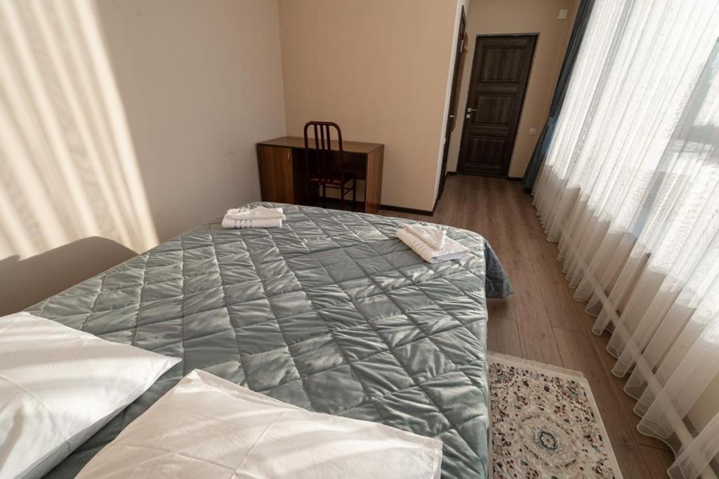 Muras Hotel Karakol Ngoại thất bức ảnh