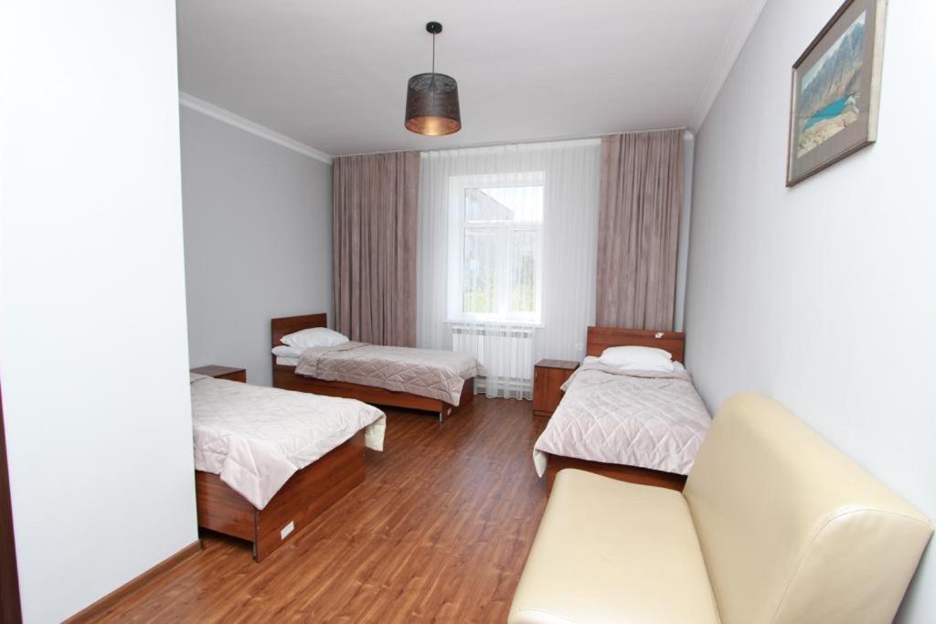 Muras Hotel Karakol Ngoại thất bức ảnh