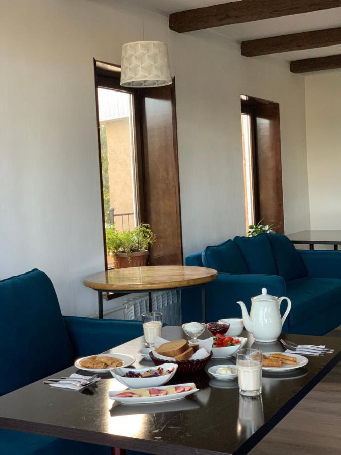 Muras Hotel Karakol Ngoại thất bức ảnh